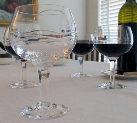 Wave Red Wine