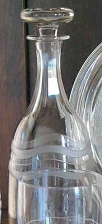 Wave Decanter & Stopper