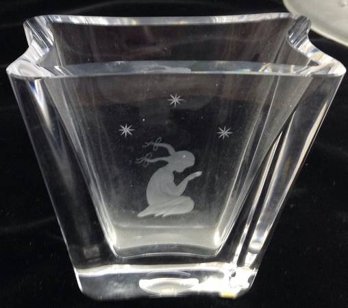 SKR13 4" Square Vase