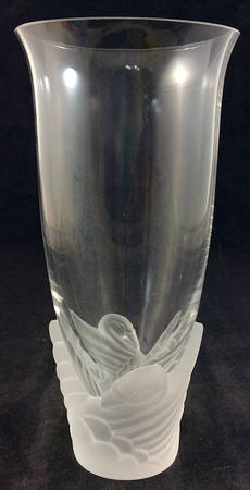 SAS52 8" Flower Vase