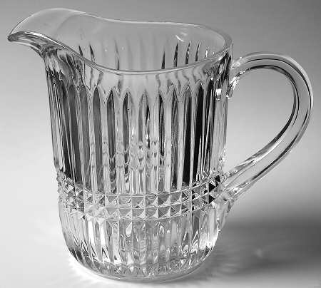 Facets 40 Oz Pitcher