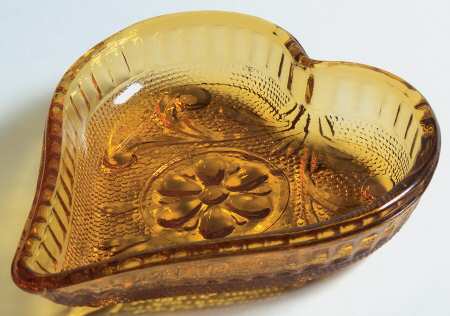 Sandwich Amber (Collection) Heart Ashtray