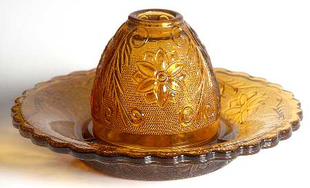 Sandwich Amber (Collection) Hurricane Lamp & Globe