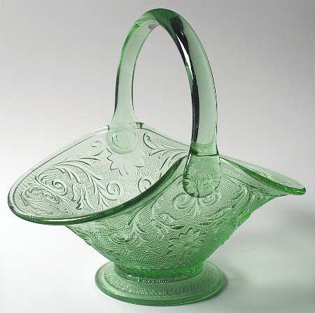 Sandwich Light Green (Chantilly Green) 9" Handled Basket