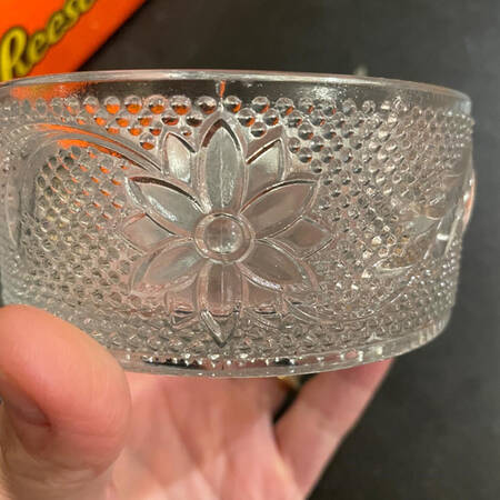 Sandwich Clear Round Puff Box No Lid