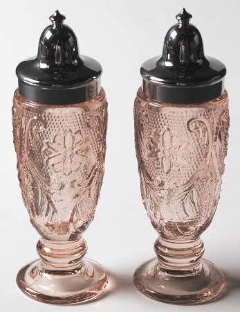 Sandwich Peach (Pink)(Collection) Footed Shaker Set & Plastic Lids