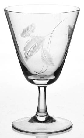 Summer Day Clear Wine Glass