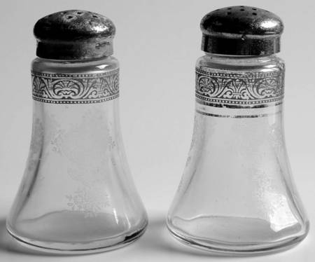 Athens Diana Clear (Platinum Encrusted) Shaker Set w/Metal Lids