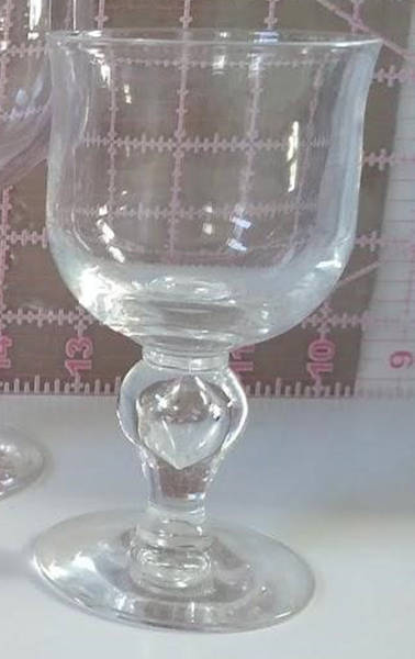 Berkley (Stem #17432) Claret Wine