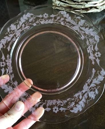 Cadena Pink Salad Plate