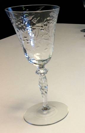 Cut 101-1 Wine Glass