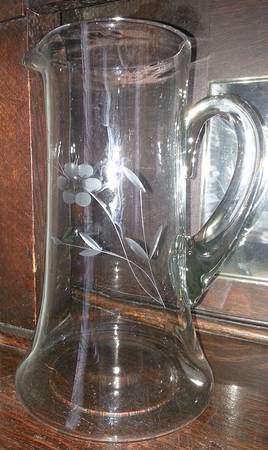 Cut 380 Pitcher