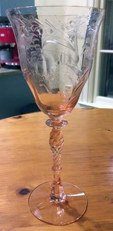 Cut 405 (Rose) by Tiffin-Franciscan