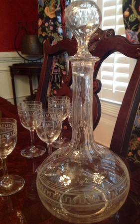 Grecian Star Decanter & Stopper