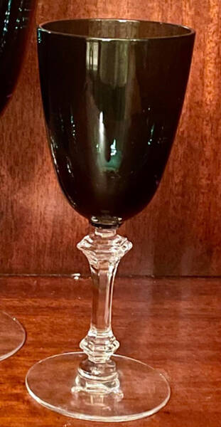Killarney (Stem 17453) Claret Wine
