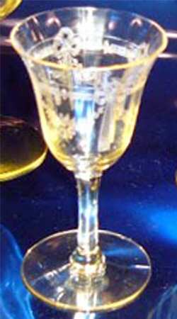 Paulina Yellow (Stem 14196) Wine Glass