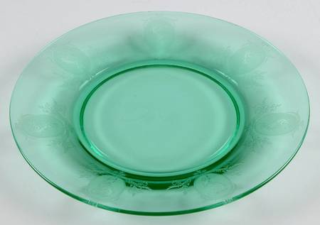 Psyche Green (Stem 15016) Luncheon Plate