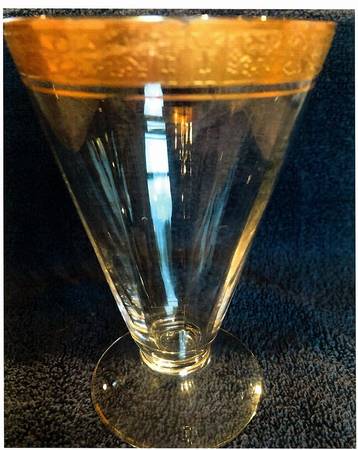 Valencia Clear (Gold Encrusted) 10 Oz Footed Tumbler