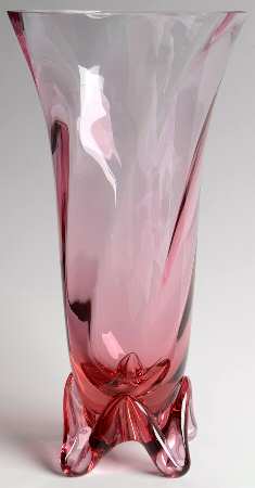 Wistaria Pink (Stem 17477) 11" Flared Vase