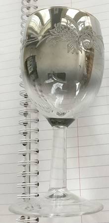 Queen's Lustreware Wine Glass