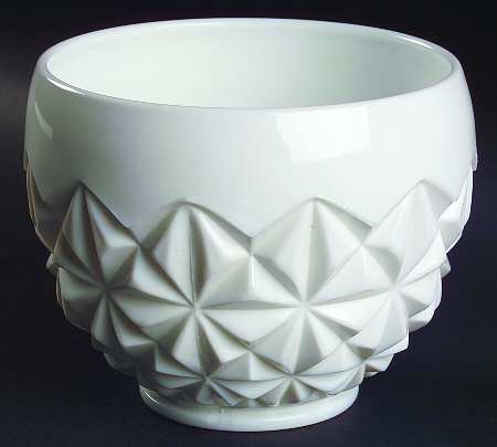 Williamsburg Milk Glass 6" Rose Bowl