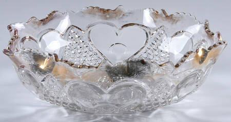 Heart with Thumbprint (Gold Trim) 9" Round Bowl