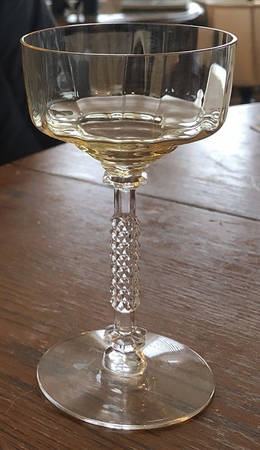 15067 Yellow Champagne/Tall Sherbet