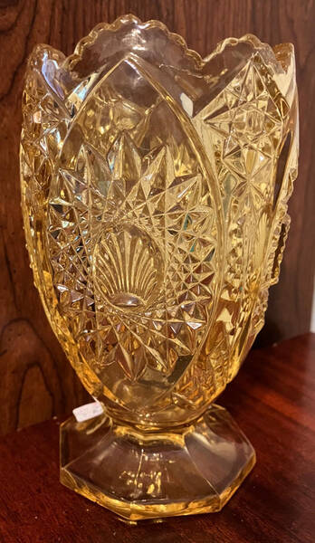 Homestead Yellow 6" Flower Vase