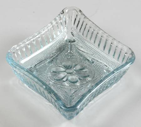 Sandwich Aquamarine Diamond Ashtray