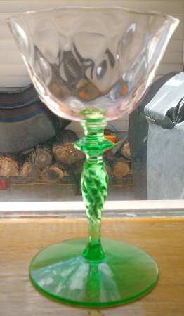 1117-8 Pink and Green Champagne/Tall Sherbet