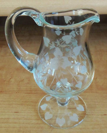 TOY26 Creamer