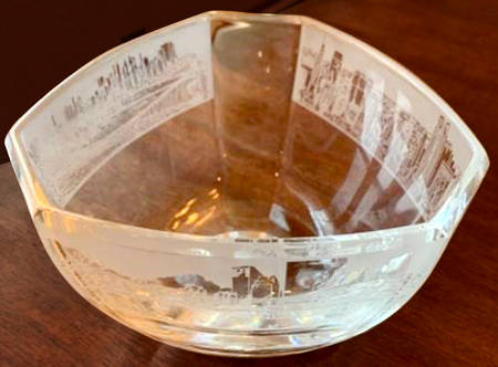 New York City Skyline 6'' Triangular Bowl