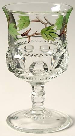 King's Crown-Ivy by Tiffin-Franciscan