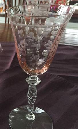 1117-3 Pink by Tiffin-Franciscan