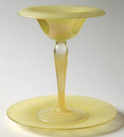 Florentine-Mandarin Yellow Sherbet with Underplate