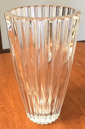 TFC71 9" Flower Vase