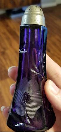 Cut 83 Amethyst Shaker with Metal Lid