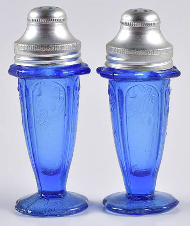 Cherry Blossom Reproductions Shaker Set with Metal Lids