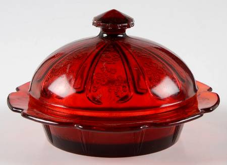 Cherry Blossom Reproductions Round Covered Butter