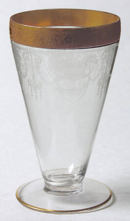 UNK106  9 Oz Footed Tumbler