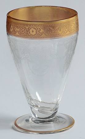 UNK106  4 Oz Footed Tumbler