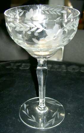 UNK110  Champagne/Tall Sherbet