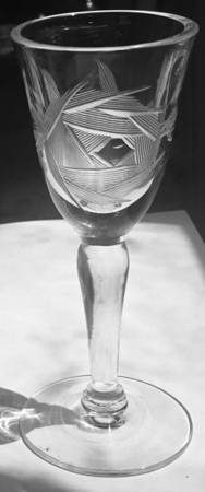 UNK112  Cordial Glass