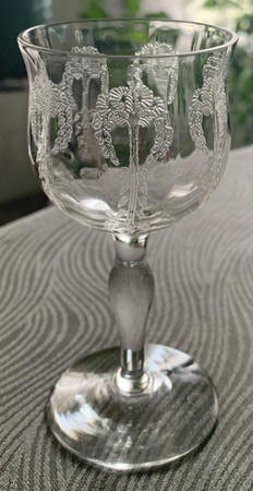 UNK288 Cordial Glass
