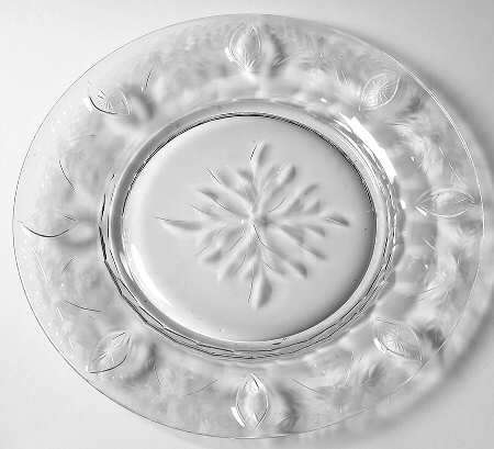 UNK327  Luncheon Plate