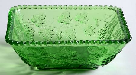 Beaded Grape Green 4" Sauce Dish