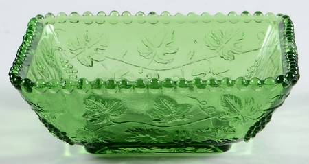 Beaded Grape Green 4" Sauce Dish