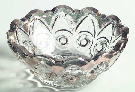 Bulls Eye and Fan Clear Small Fruit Dessert Bowl
