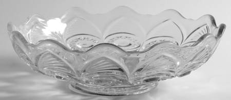 Bulls Eye and Fan Clear 8" Shallow Round Bowl
