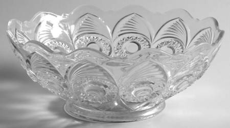 Bulls Eye and Fan Clear 9" Round Bowl